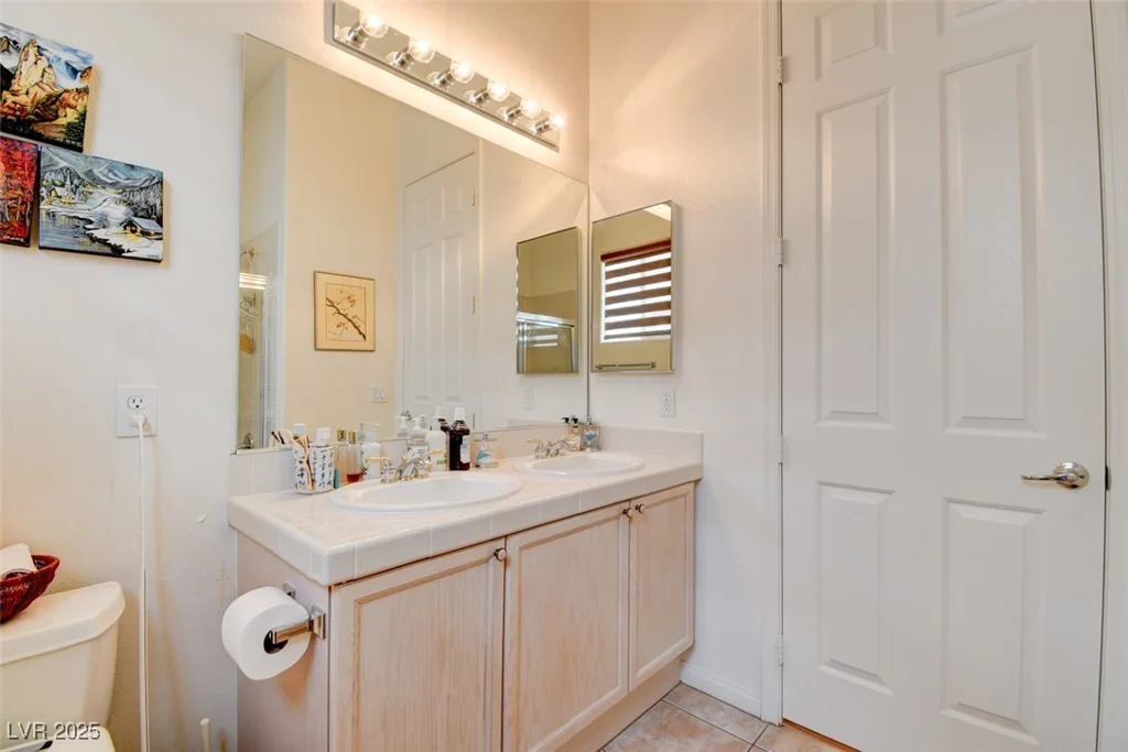 8759 Las Olivas, Las Vegas, NV 89147