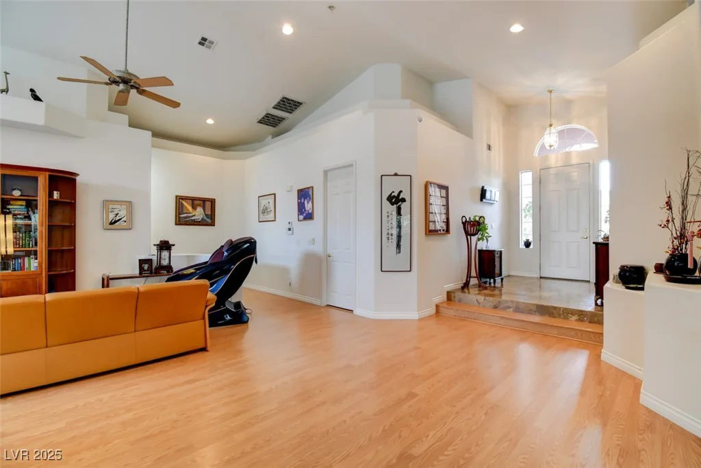 8759 Las Olivas, Las Vegas, NV 89147