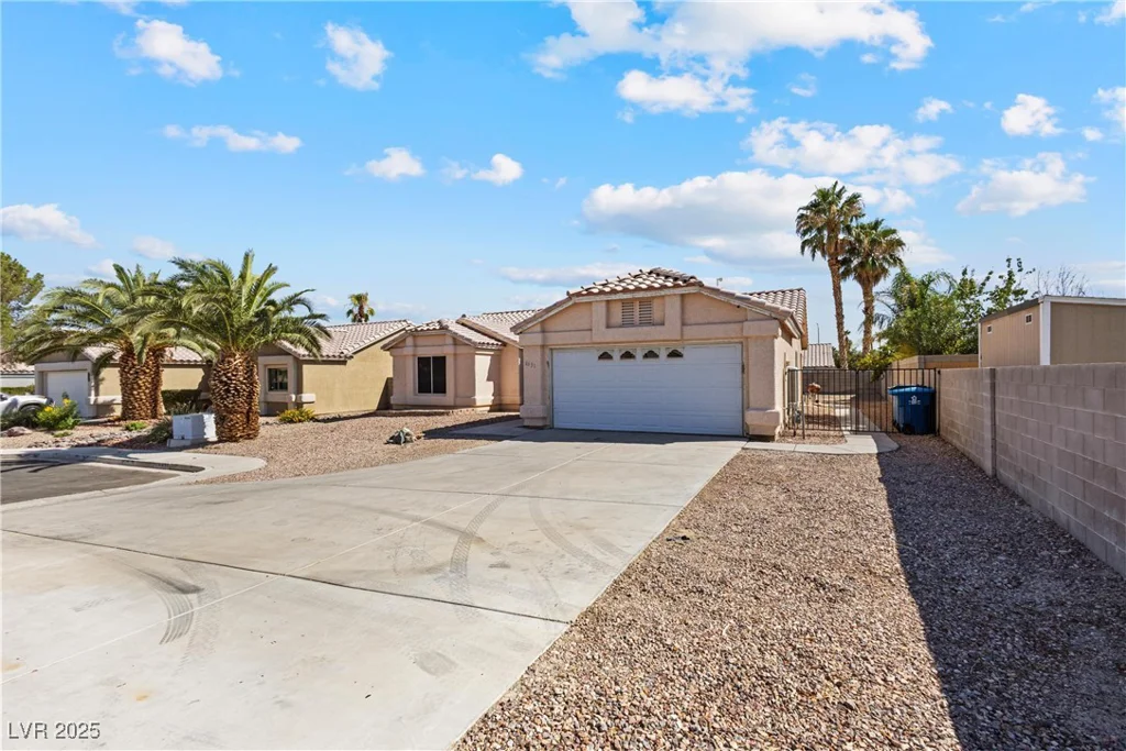 4431 Pageantry Falls, North Las Vegas, NV 89031