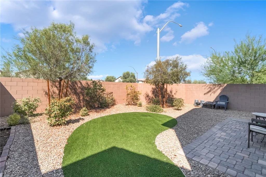 6506 Emerald Rock, Las Vegas, NV 89141