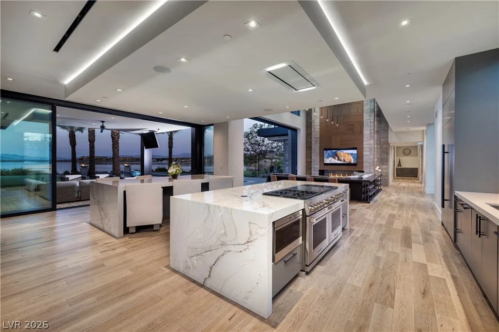 10 Sunrise Beach, Henderson, NV 89011