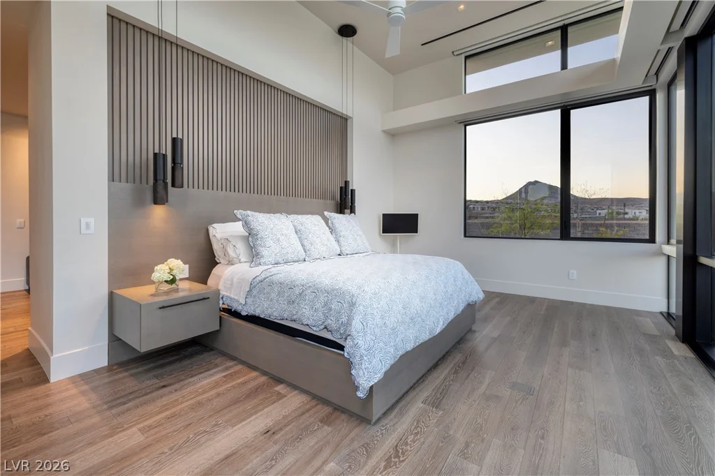 10 Sunrise Beach, Henderson, NV 89011