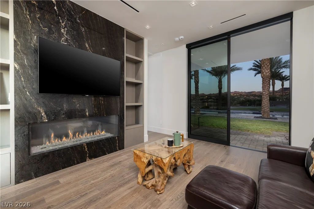 10 Sunrise Beach, Henderson, NV 89011