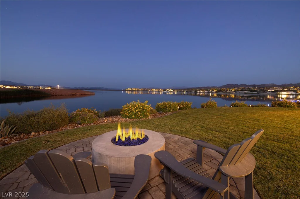 10 Sunrise Beach, Henderson, NV 89011