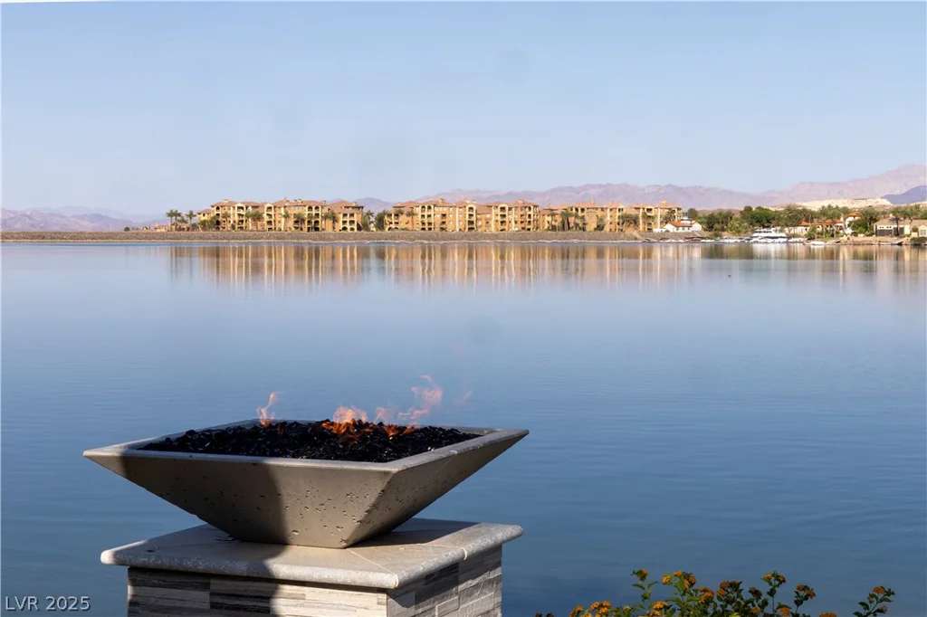 10 Sunrise Beach, Henderson, NV 89011