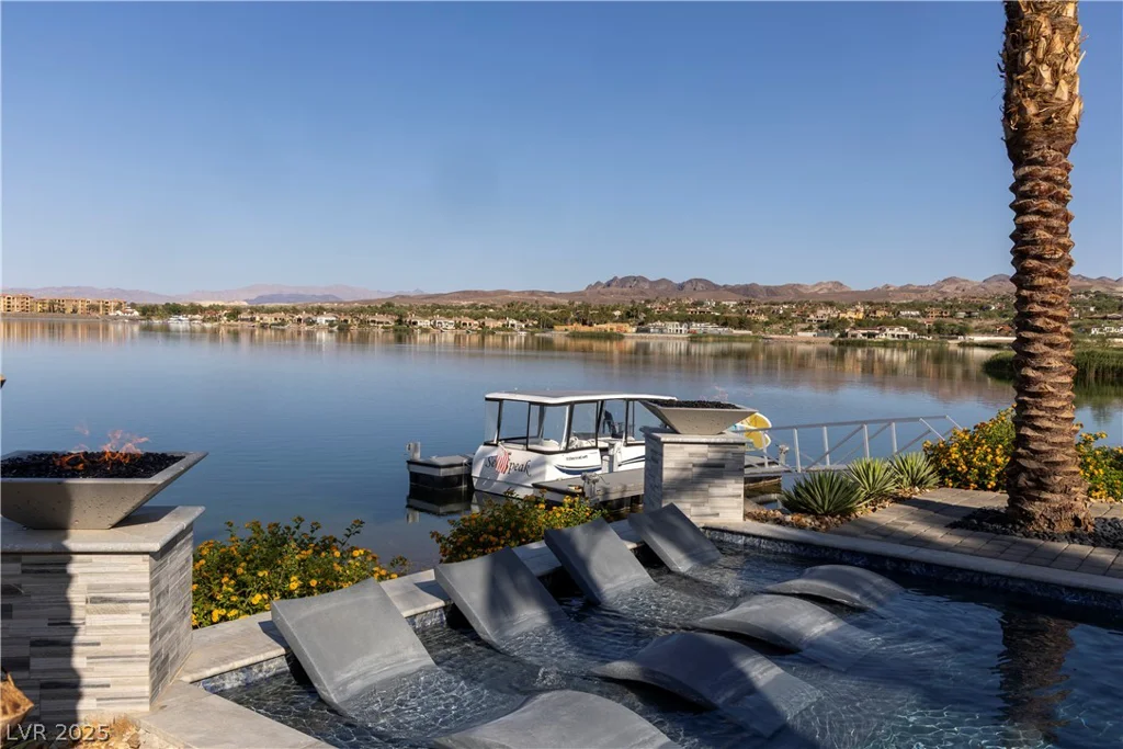 10 Sunrise Beach, Henderson, NV 89011