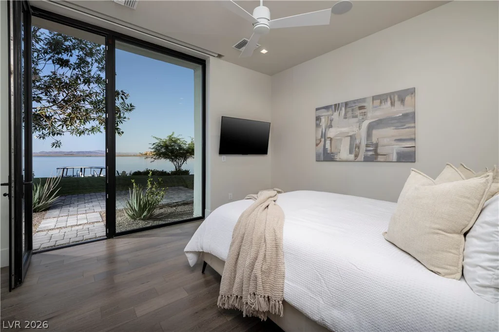 10 Sunrise Beach, Henderson, NV 89011