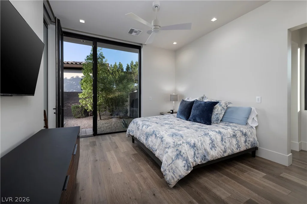 10 Sunrise Beach, Henderson, NV 89011