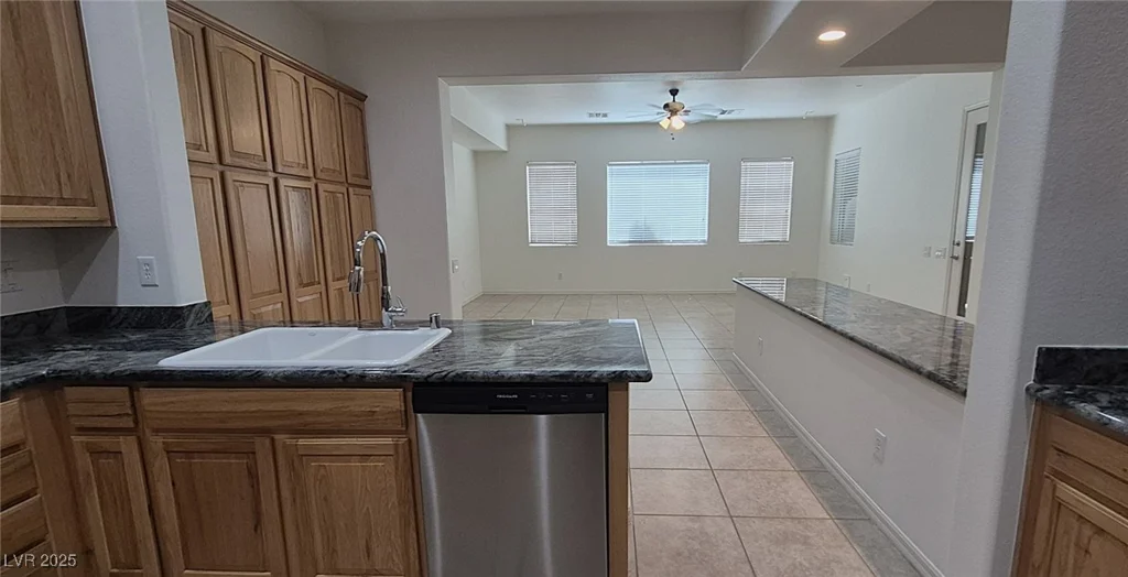 2483 Blair Castle, Henderson, NV 89044