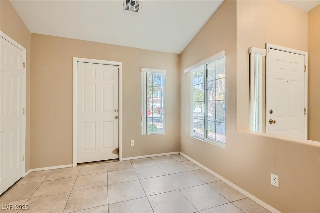7550 Slipstream, Las Vegas, NV 89139