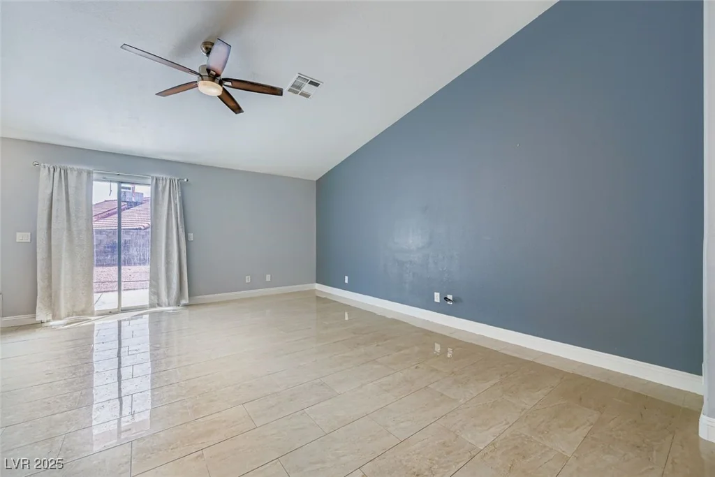 4818 Hunters Run, North Las Vegas, NV 89031