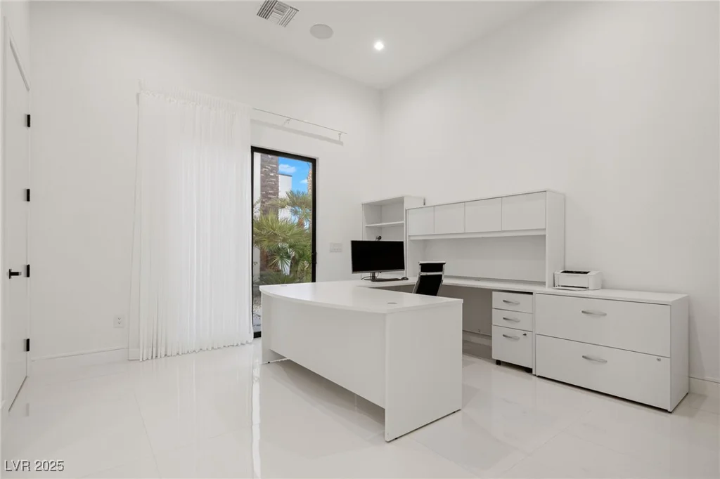 9760 Solar, Las Vegas, NV 89149