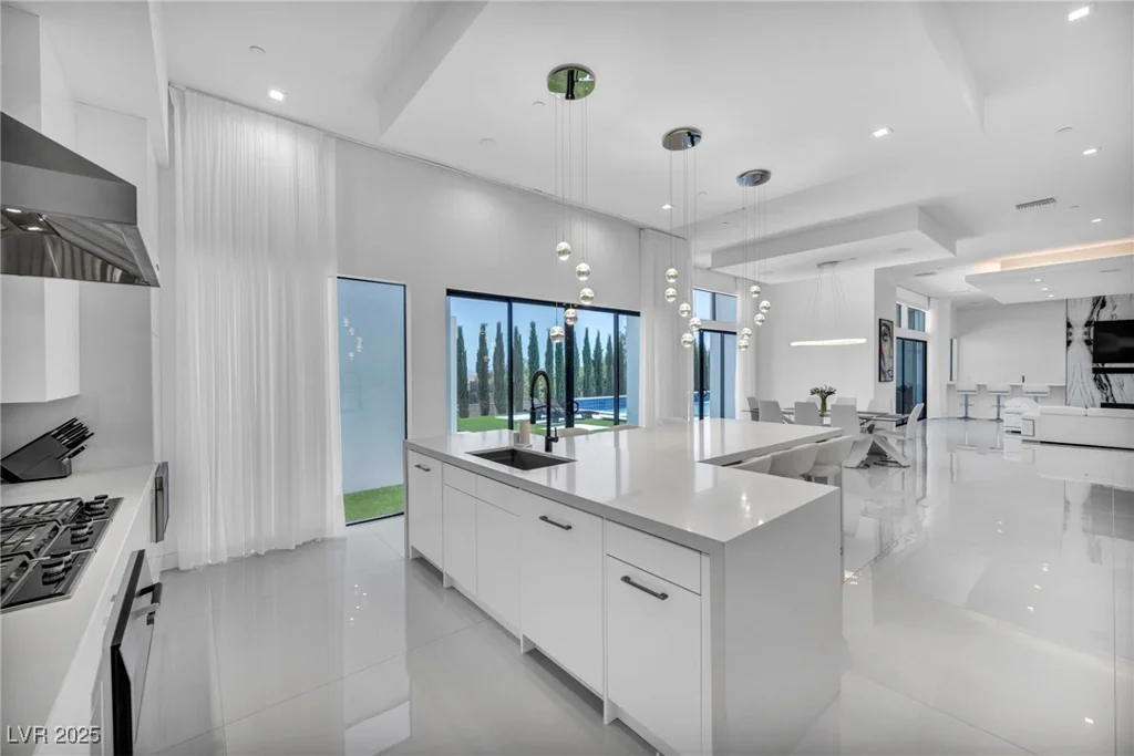 9760 Solar, Las Vegas, NV 89149