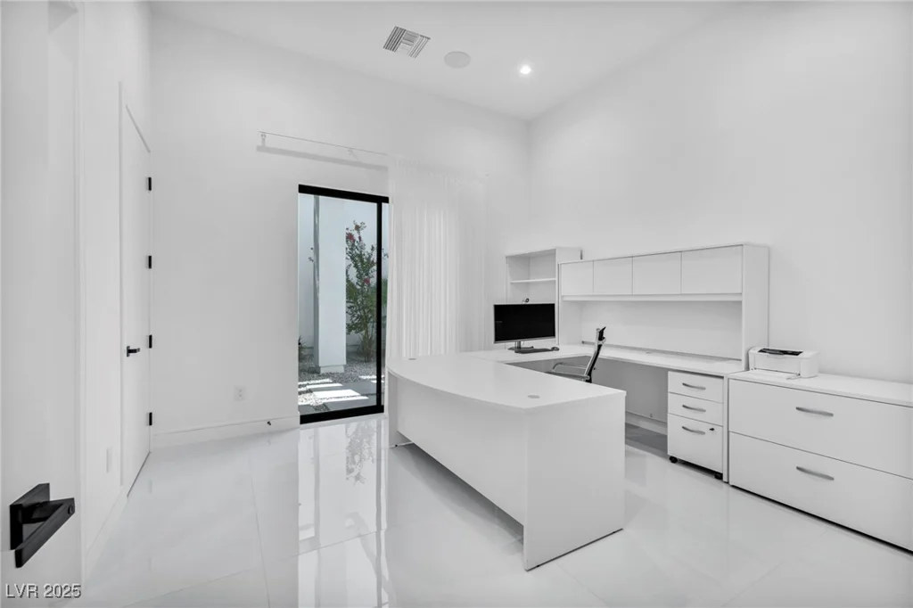 9760 Solar, Las Vegas, NV 89149