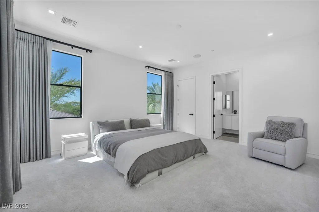 9760 Solar, Las Vegas, NV 89149