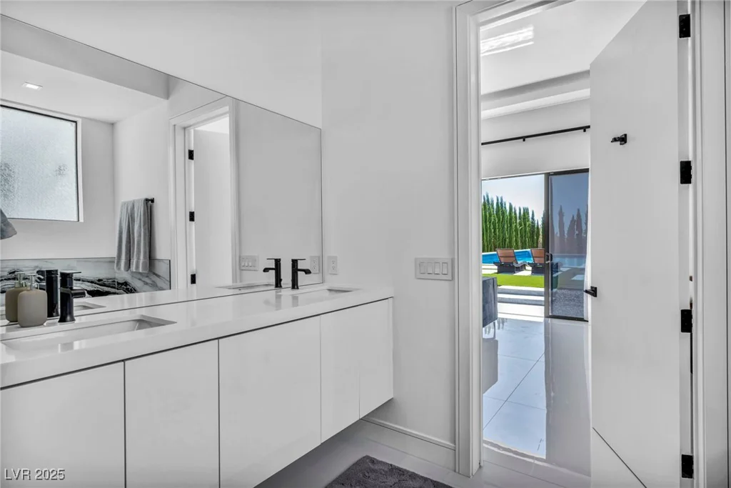 9760 Solar, Las Vegas, NV 89149