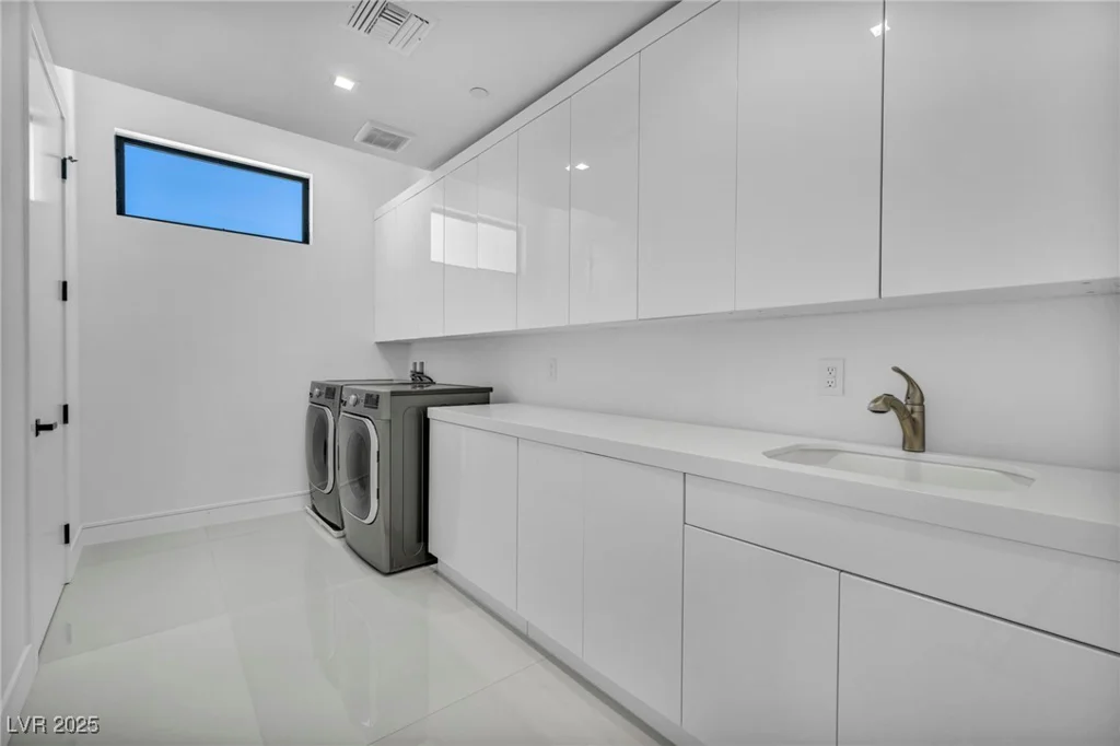 9760 Solar, Las Vegas, NV 89149