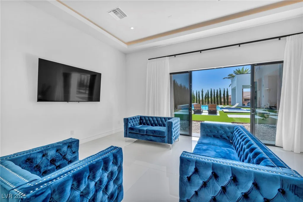 9760 Solar, Las Vegas, NV 89149