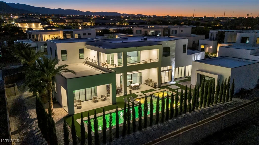 9760 Solar, Las Vegas, NV 89149