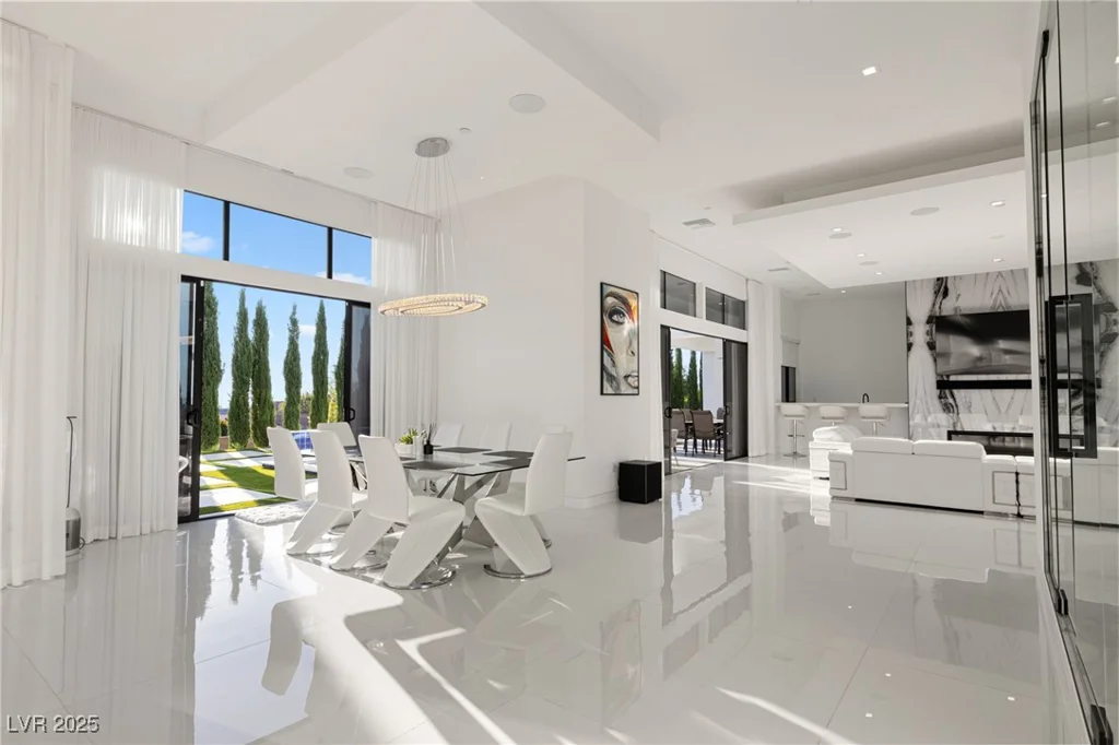 9760 Solar, Las Vegas, NV 89149