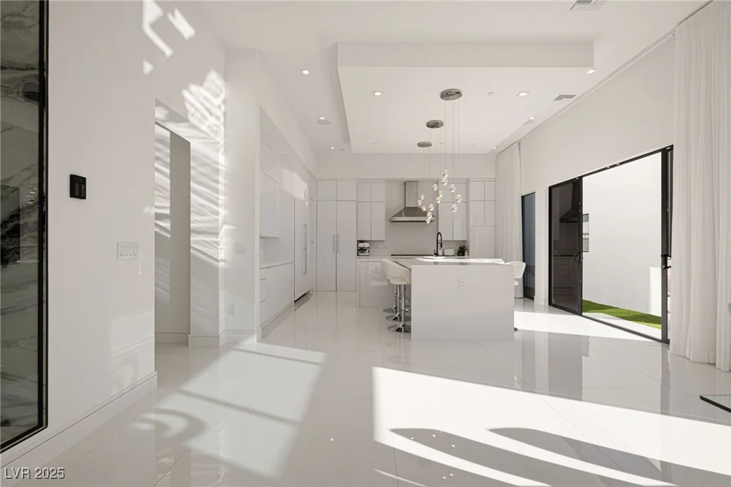 9760 Solar, Las Vegas, NV 89149