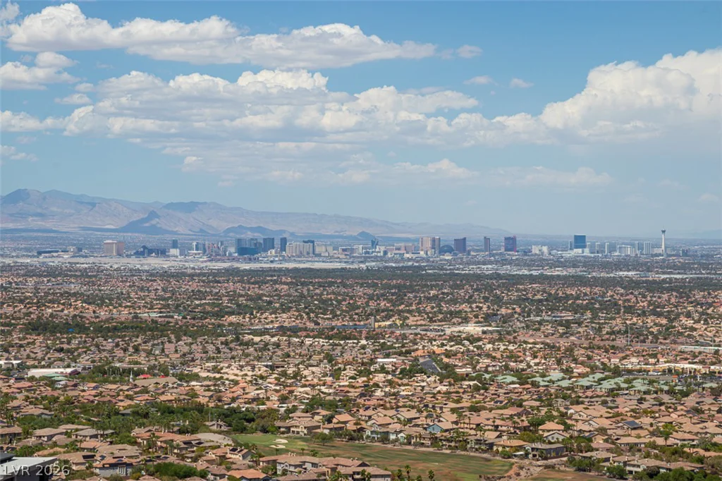567 Rock Peak, Henderson, NV 89012