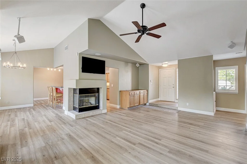 8105 Spanish Peak, Las Vegas, NV 89128