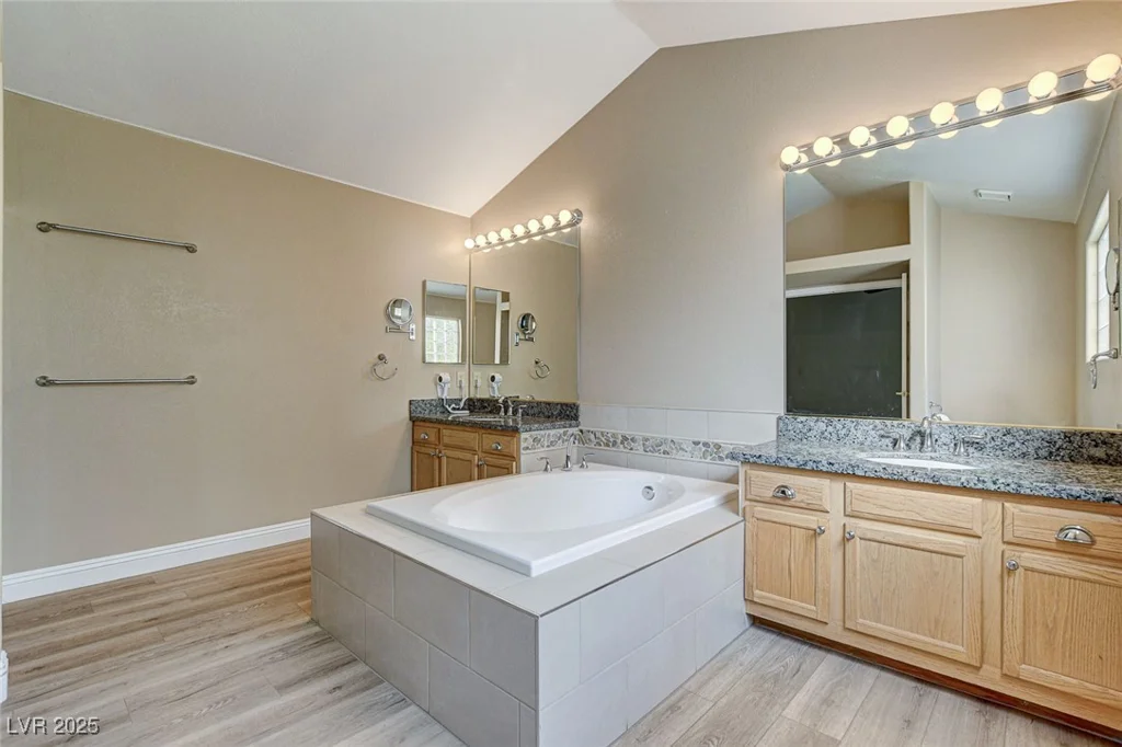 8105 Spanish Peak, Las Vegas, NV 89128