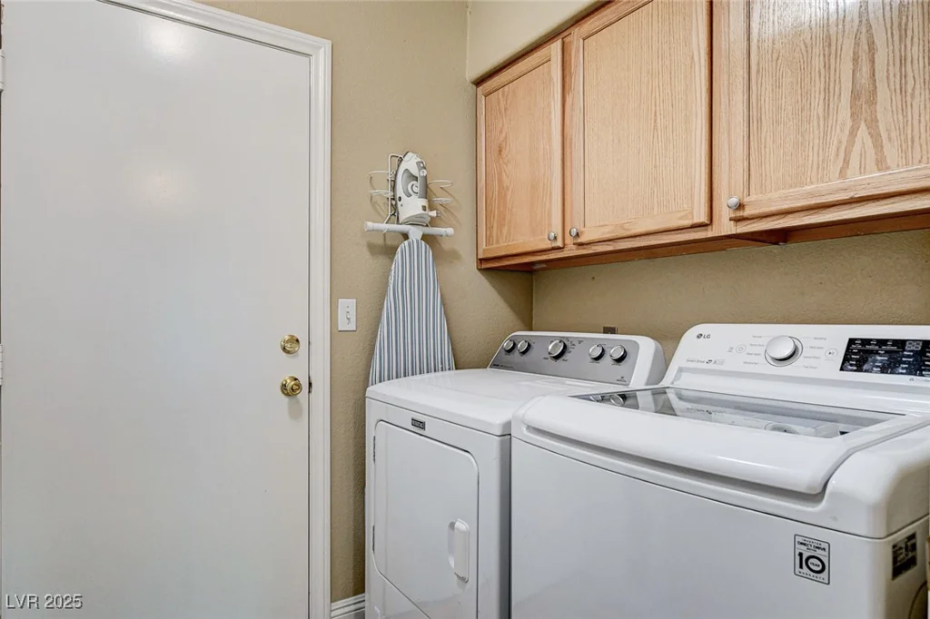 8105 Spanish Peak, Las Vegas, NV 89128