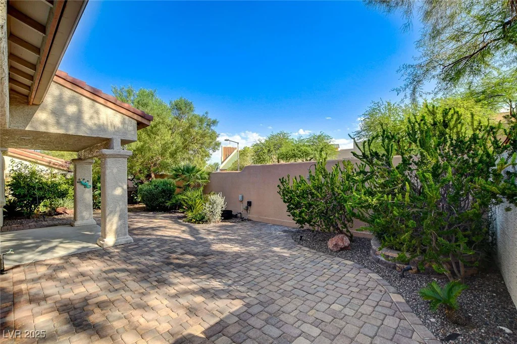 8105 Spanish Peak, Las Vegas, NV 89128