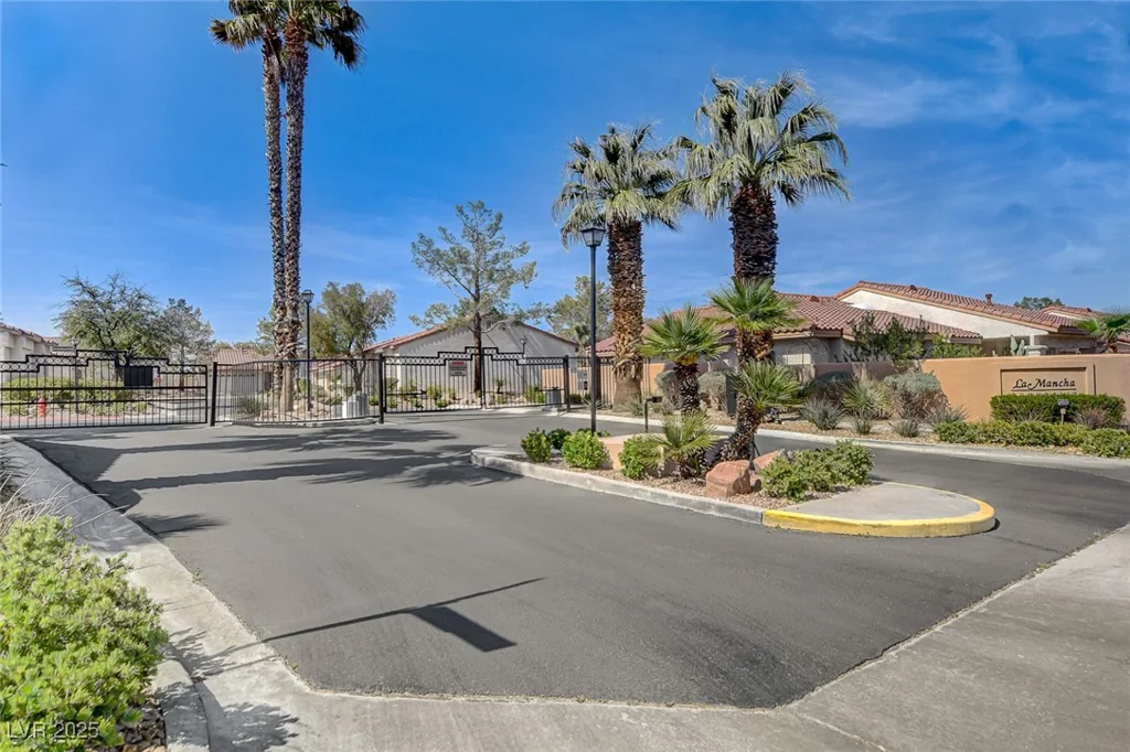 8105 Spanish Peak, Las Vegas, NV 89128