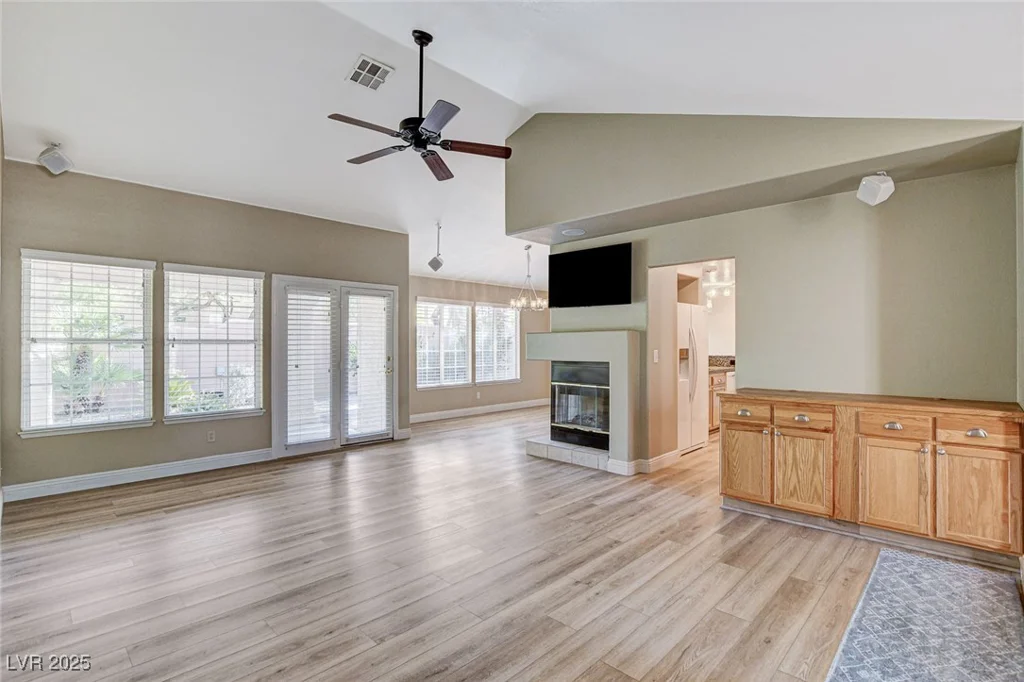 8105 Spanish Peak, Las Vegas, NV 89128