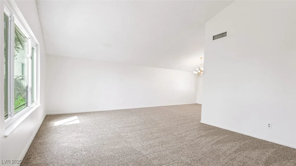 3746 Harmon, Las Vegas, NV 89121