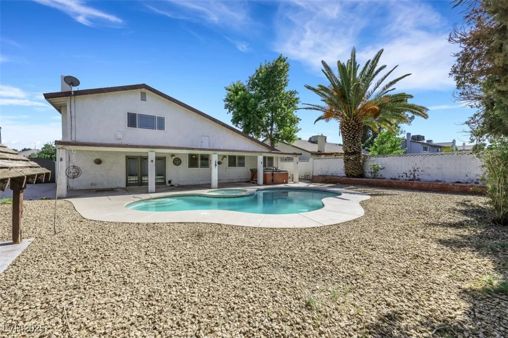 3746 Harmon, Las Vegas, NV 89121