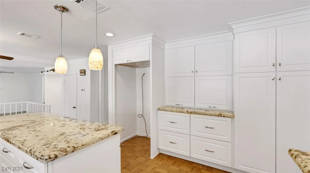 3746 Harmon, Las Vegas, NV 89121