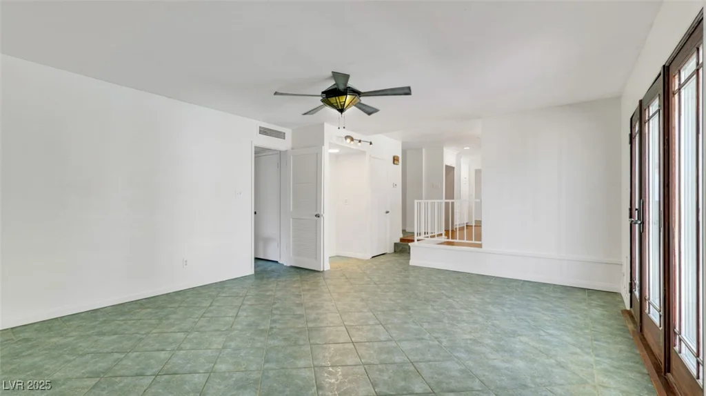 3746 Harmon, Las Vegas, NV 89121