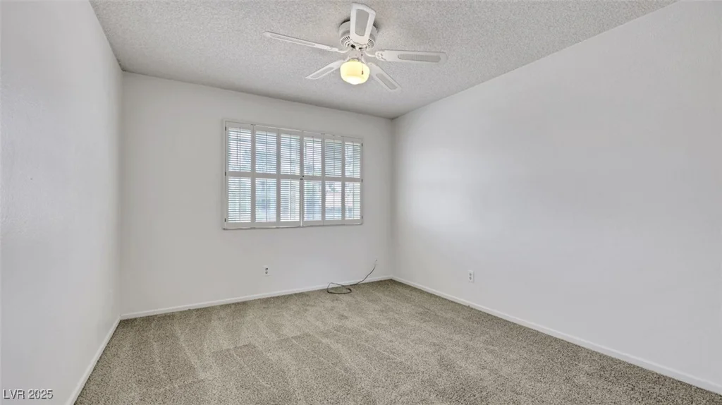 3746 Harmon, Las Vegas, NV 89121