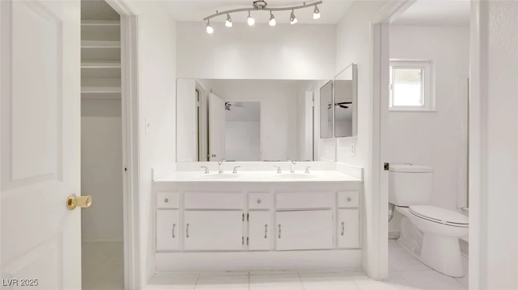 3746 Harmon, Las Vegas, NV 89121