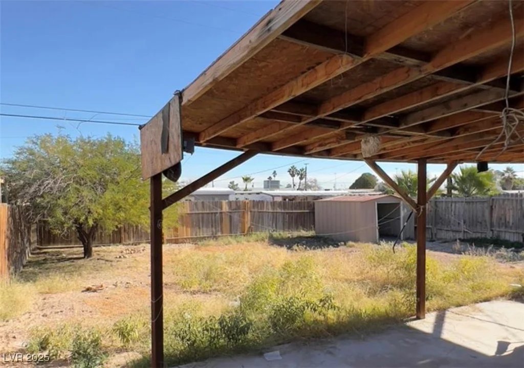 424 Stanford, Las Vegas, NV 89107