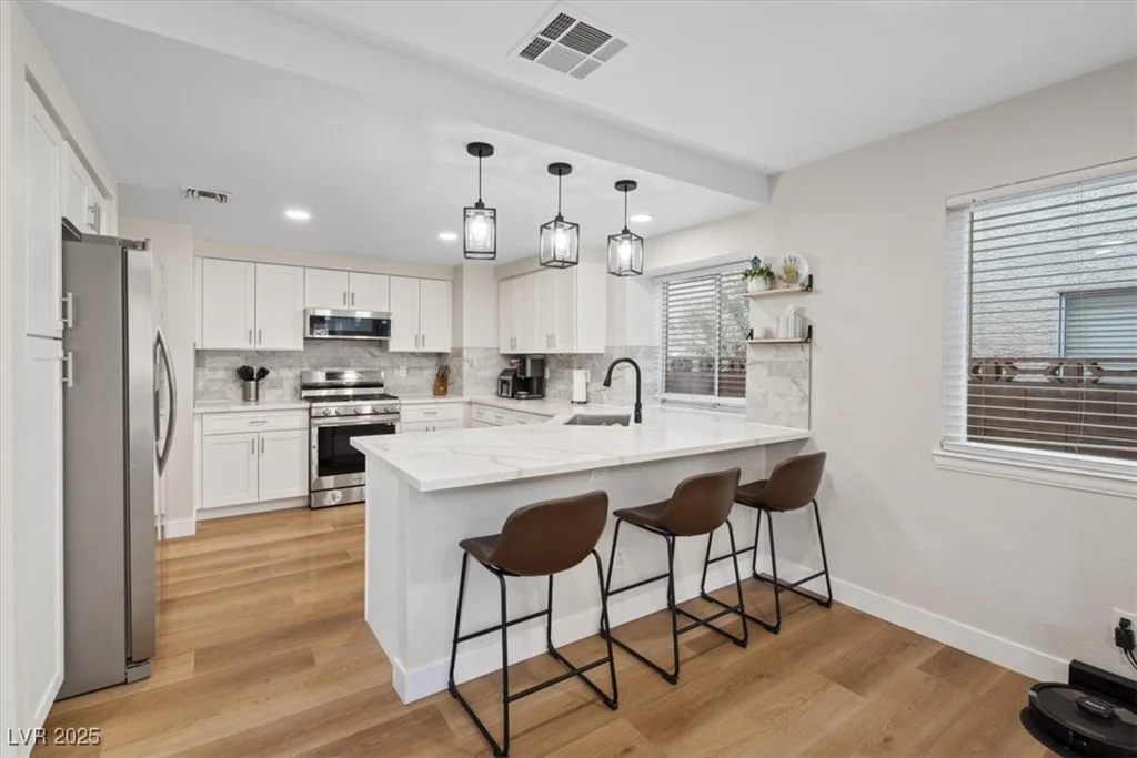 8405 Shady Shores, Las Vegas, NV 89128