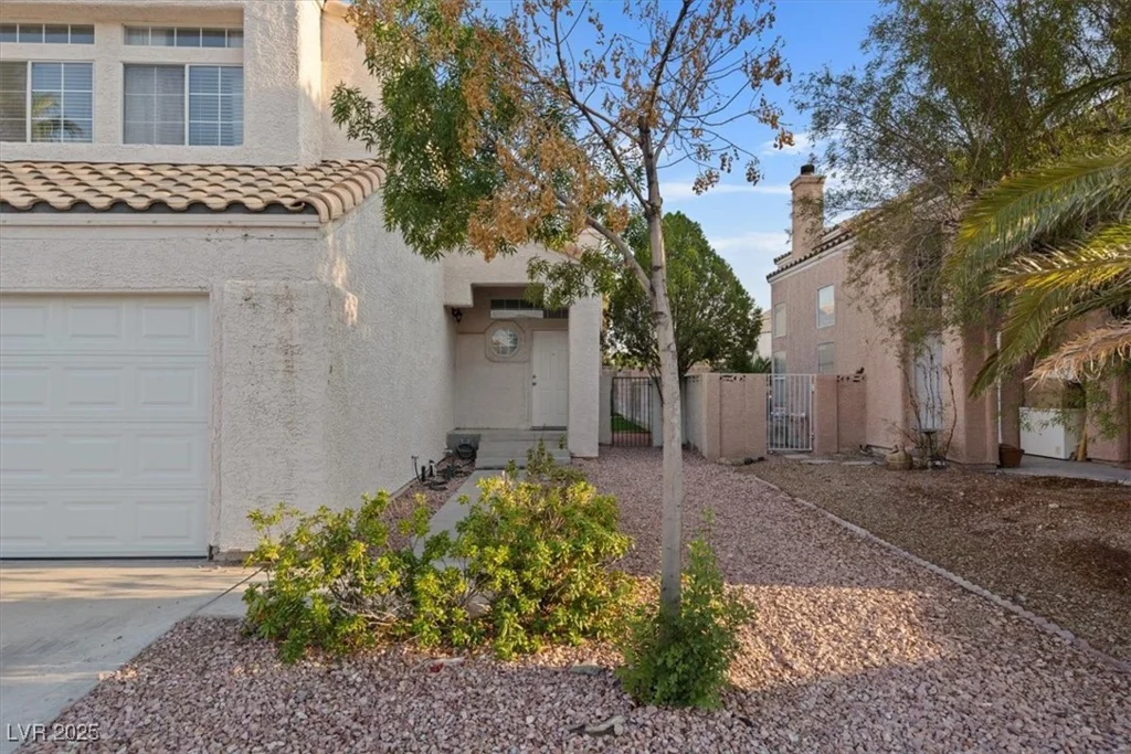 8405 Shady Shores, Las Vegas, NV 89128