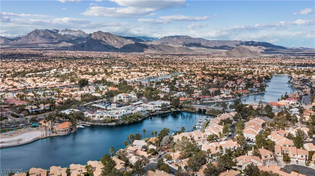 8405 Shady Shores, Las Vegas, NV 89128
