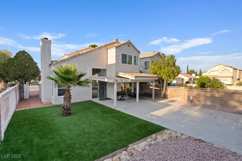 8405 Shady Shores, Las Vegas, NV 89128