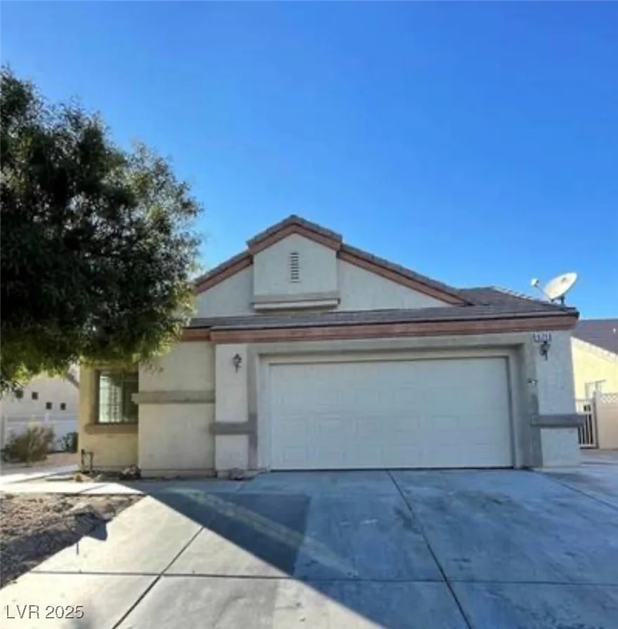 5713 Lawrence, North Las Vegas, NV 89081
