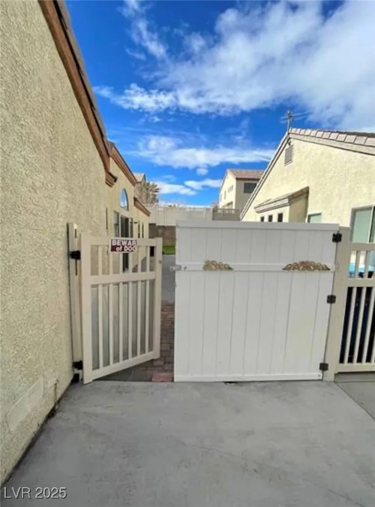 5713 Lawrence, North Las Vegas, NV 89081