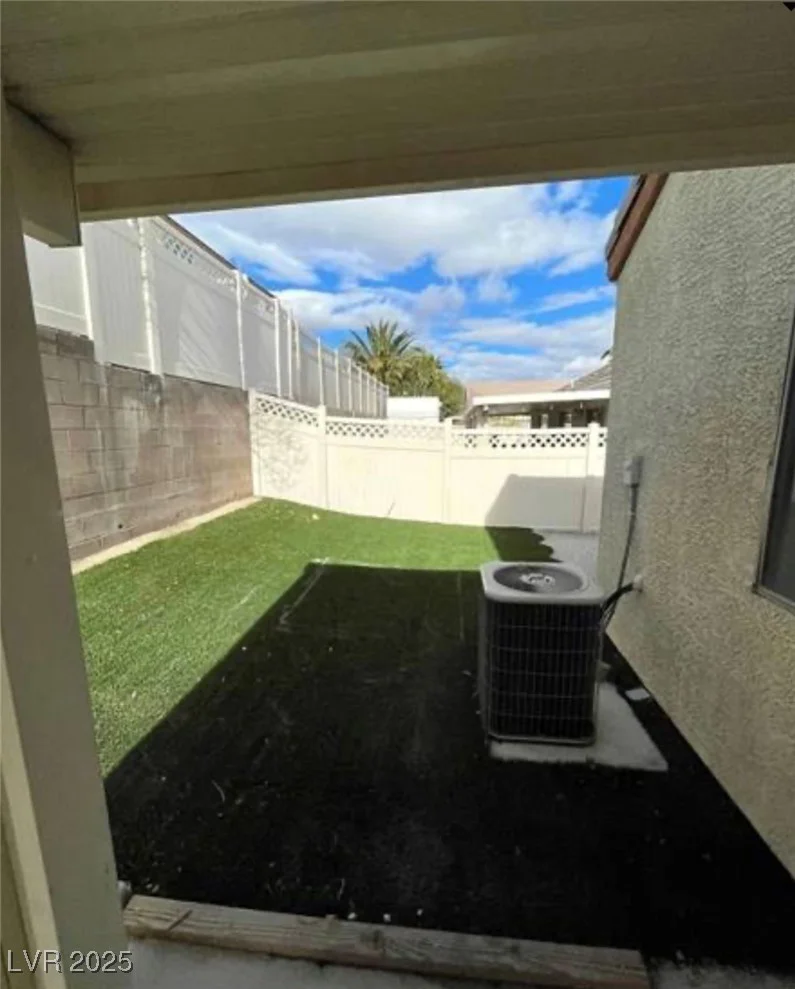5713 Lawrence, North Las Vegas, NV 89081