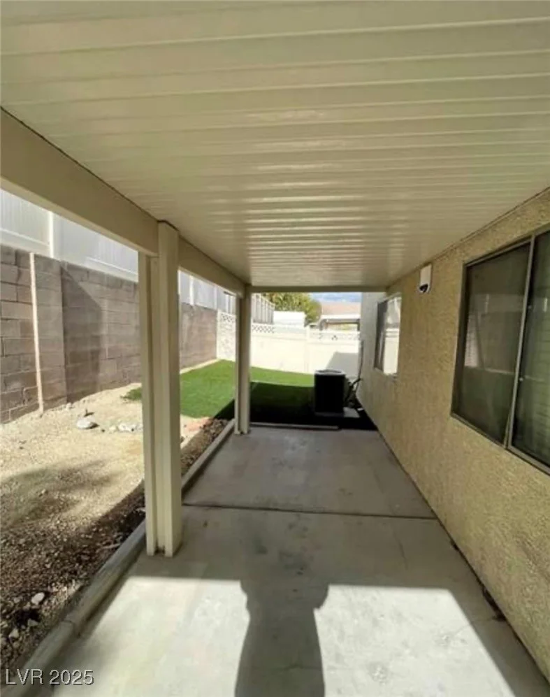 5713 Lawrence, North Las Vegas, NV 89081