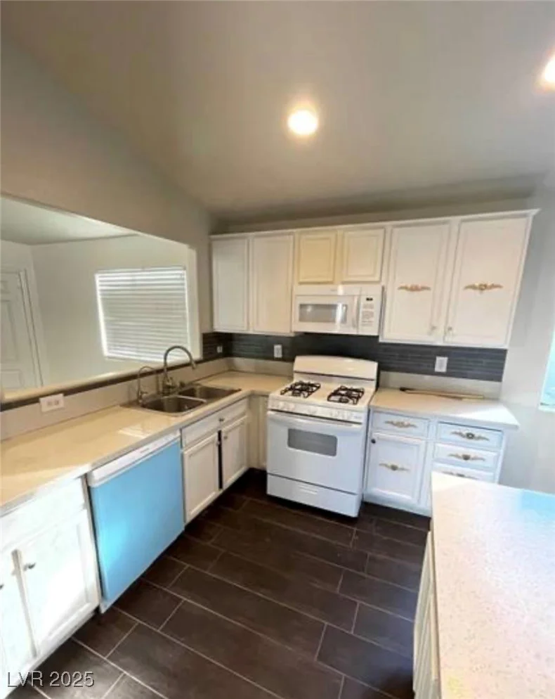 5713 Lawrence, North Las Vegas, NV 89081