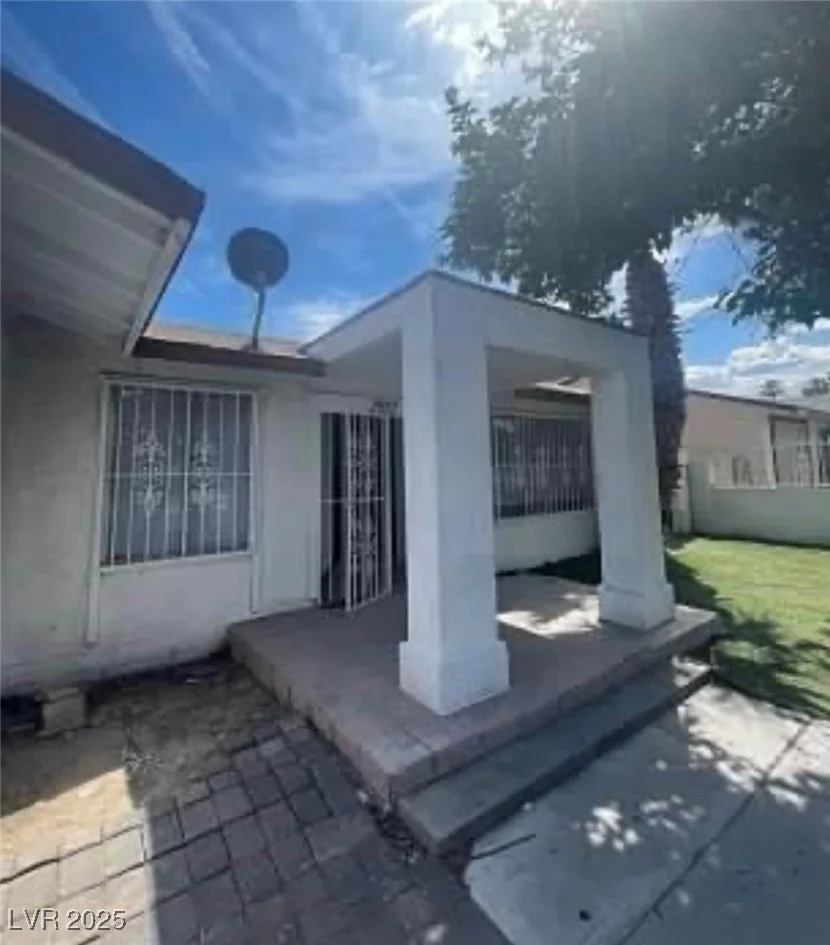 2932 Demetrius, Las Vegas, NV 89101