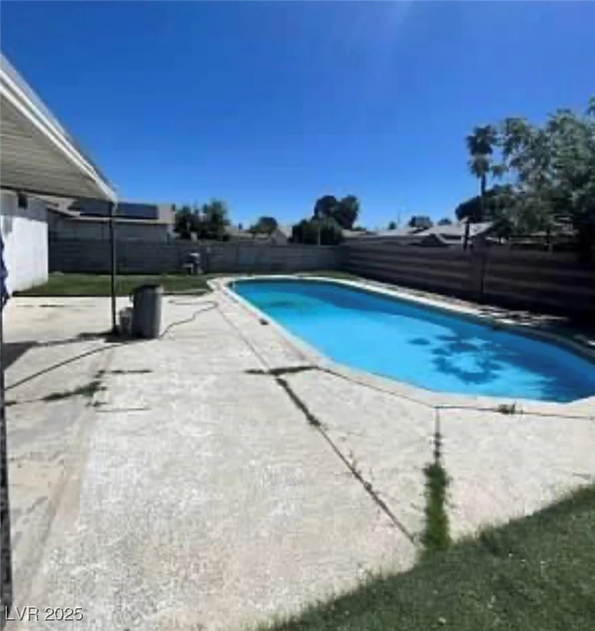 2932 Demetrius, Las Vegas, NV 89101